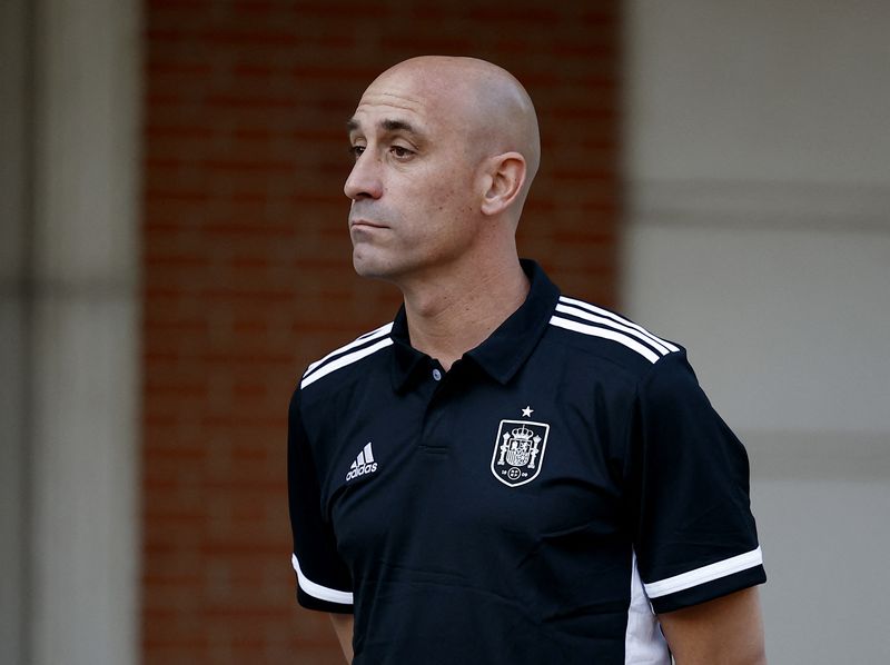 &copy; Reuters. Soccer Football - FIFA Women's World Cup Australia and New Zealand 2023 - Spain's Prime Minister Pedro Sanchez receive the World Cup champions - Moncloa Palace, Madrid, Spain - August 22, 2023 President of the Royal Spanish Football Federation Luis Rubial