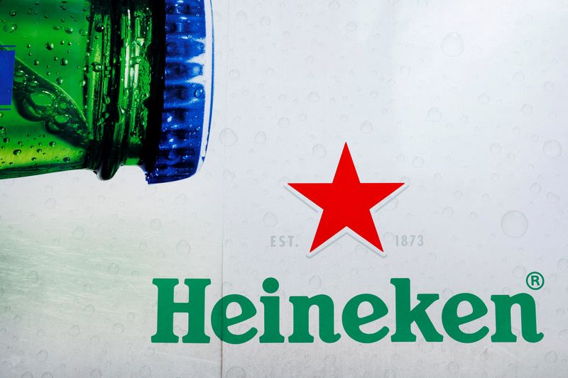 &copy; Reuters. Photo d'archives du logo de Heineken. /Photo prise le 21 mars 2023 à Nijmegen, Pays-Bas/REUTERS/Piroschka van de Wouw
