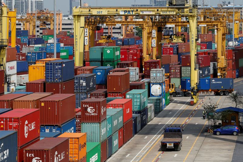 &copy; Reuters. FILE PHOTO: A view of the port of Bangkok, Thailand May 26, 2016.  REUTERS/Jorge Silva/File Photo