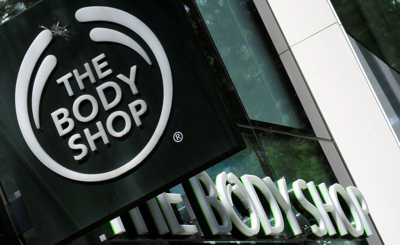 &copy; Reuters. FILE PHOTO: The logo of British cosmetics and skin care company The Body Shop is seen outside a store in Vienna, Austria, June 4, 2016.    REUTERS/Leonhard Foeger