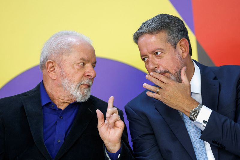 &copy; Reuters. Presidente Lula e Arthur Lira durante cerimônia no Planalto
28/08/23
REUTERS/Adriano Machado