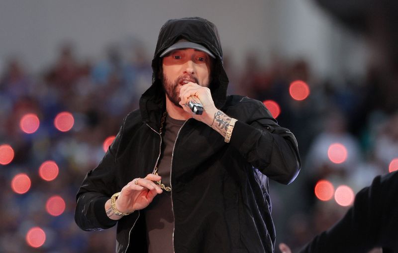 &copy; Reuters. Eminem se apresenta no Super Bowl 
 13/2/2022    REUTERS/Mike Segar