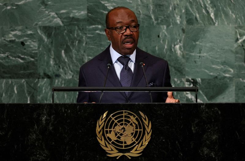 &copy; Reuters. رئيس الجابون علي بونجو يلقى خطابا أمام الجمعية العامة للأمم المتحدة في نيويورك يوم 21 سبتمبر أيلول 2022. تصوير: برندان مكدرميد - رويترز.