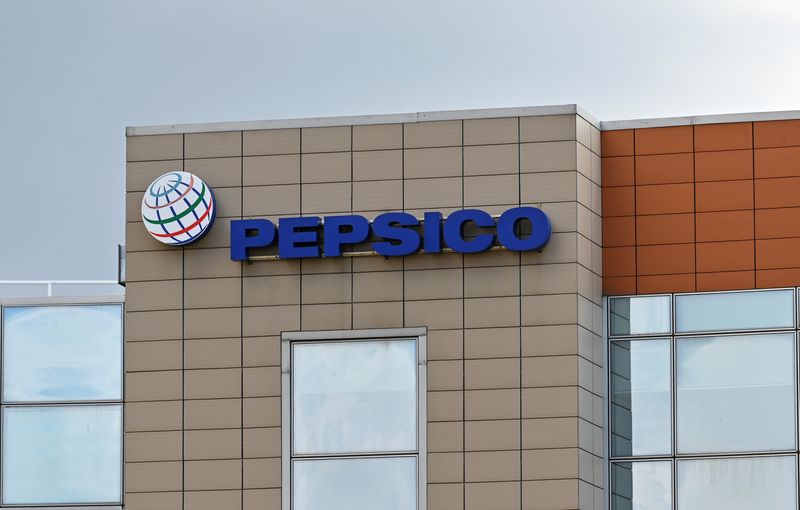 &copy; Reuters. FILE PHOTO: A view shows a plant of PepsiCo company in Azov in the Rostov region, Russia March 9, 2022. REUTERS/Sergey Pivovarov/File Photo