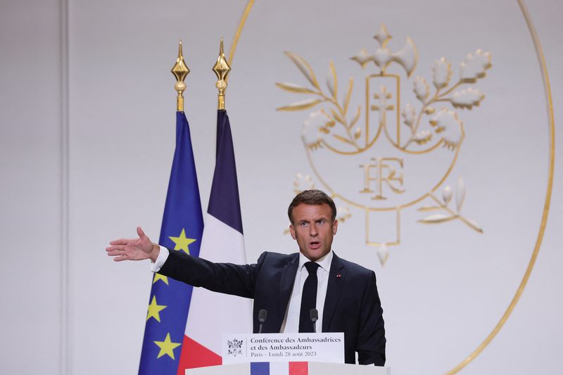 &copy; Reuters. Le président français Emmanuel Macron prononce un discours au palais de l'Élysée, Paris, France. /Photo prise le 28 août 2023/REUTERS/TERESA SUAREZ/