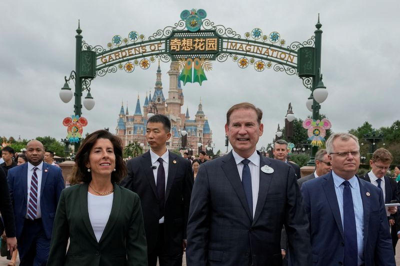 Disney diplomacy: US commerce secretary visits China theme park