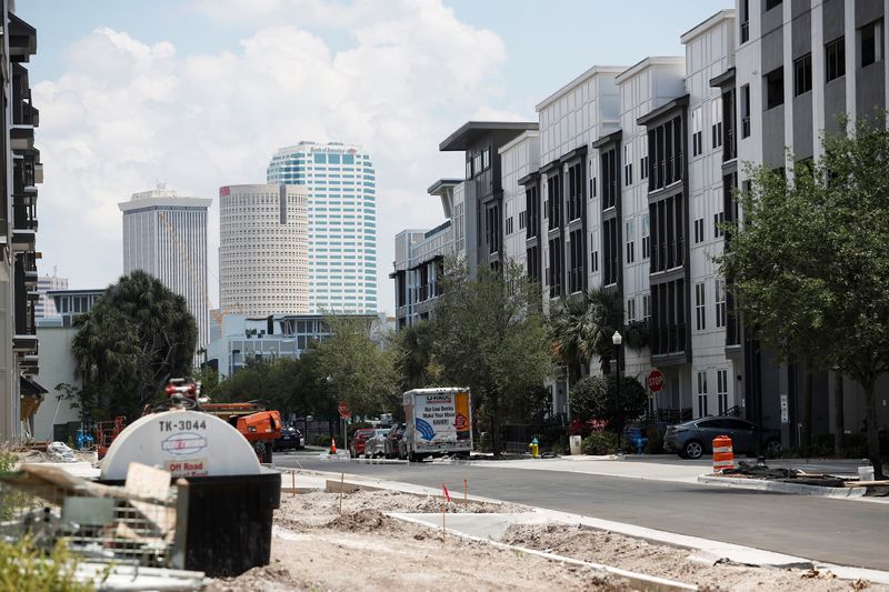 &copy; Reuters. Novos apartamentos em construção em Tampa, EUA
05/05/2021.  REUTERS/Octavio Jones