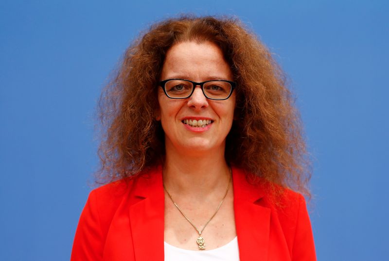 &copy; Reuters. FILE PHOTO: Member of the German advisory board of economic experts Isabel Schnabel poses ahead of a news conference in Berlin, Germany, November 6, 2019.  REUTERS/Fabrizio Bensch/File Photo