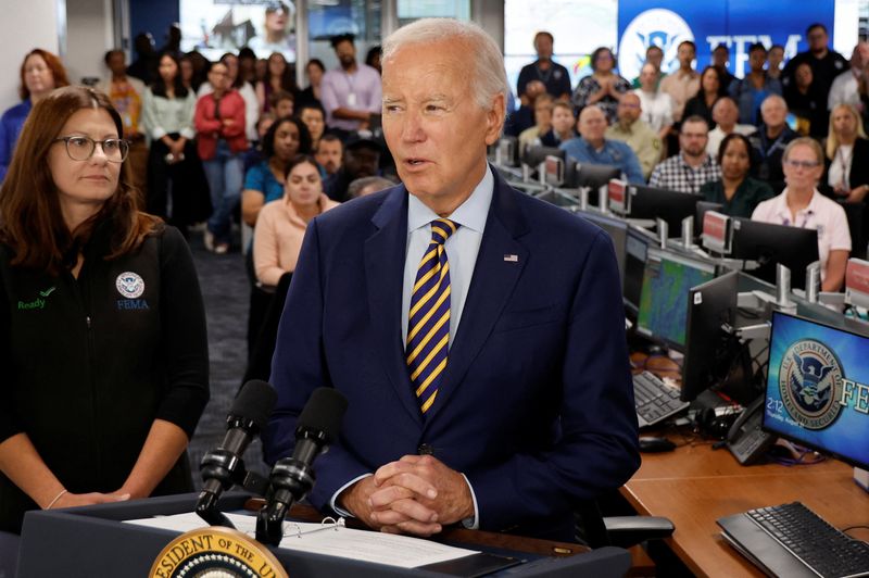 &copy; Reuters. U.S. President Joe Biden speaks to employees of the Federal Emergency Management Agency (FEMA), about their relief efforts for people effected by Hurricane Idalia in Florida and other states, in Washington, U.S. August 31, 2023.   REUTERS/Jonathan Ernst