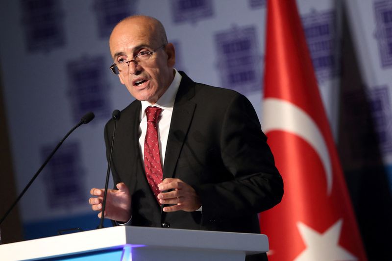 &copy; Reuters. FILE PHOTO: Turkey's Finance Minister Mehmet Simsek speaks during the 66th General Assembly of Turkish Banks Association in Istanbul, Turkey August 17, 2023. REUTERS/Murad Sezer/File Photo