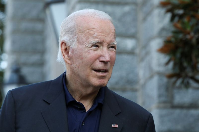 &copy; Reuters. U.S. President Joe Biden leaves following services at St. Edmond's Catholic Church in Rehoboth Beach, Delaware, U.S. September 3, 2023. REUTERS/Amanda Andrade-Rhoades/File photo