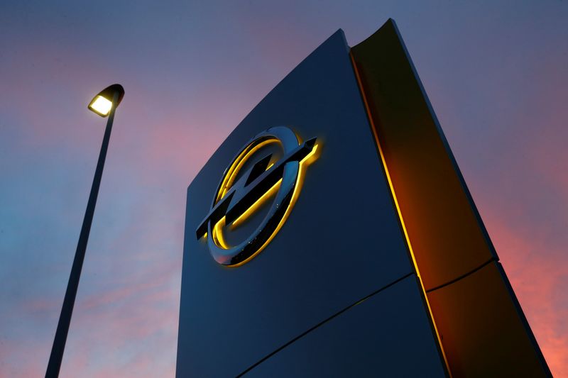 &copy; Reuters. FILE PHOTO: An Opel logo is pictured in Ruesselsheim, Germany July 4, 2018. REUTERS/Ralph Orlowski/File photo