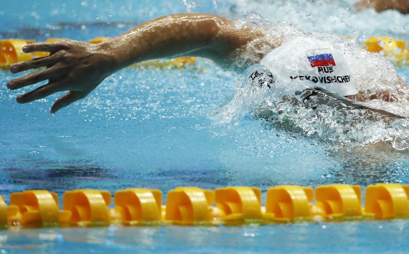 &copy; Reuters. أحد المتسابقين من فريق روسيا في بطولة العالم الثامنة عشر للسباحة في مركز الألعاب المائية بجامعة نامبو في كوريا الجنوبية في صورة من أرشيف رو