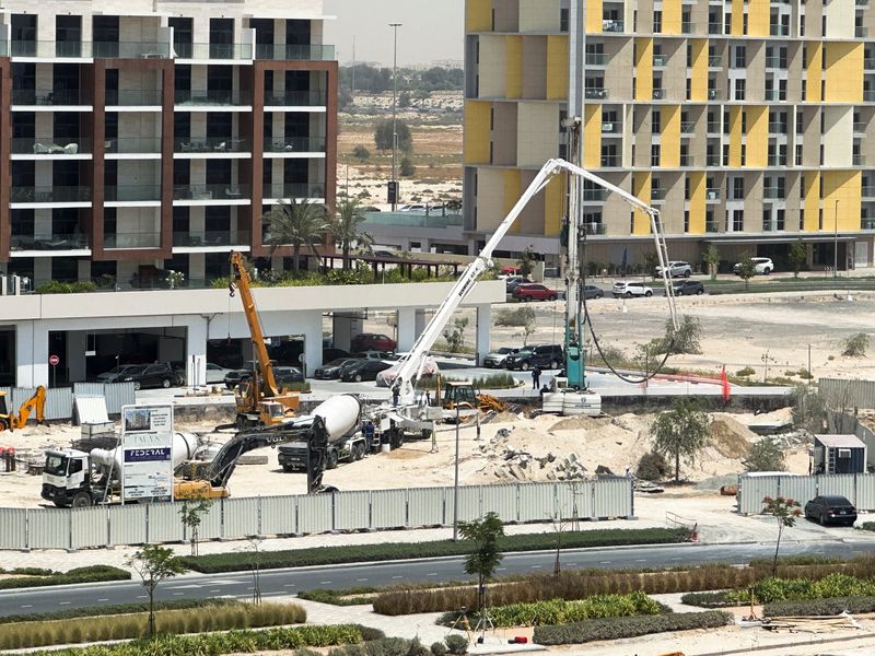 &copy; Reuters. مشهد عام لموقع بناء في دبي يوم 13 يونيو حزيران 2023. تصوير: عبد الهادي رماحي - رويترز 
