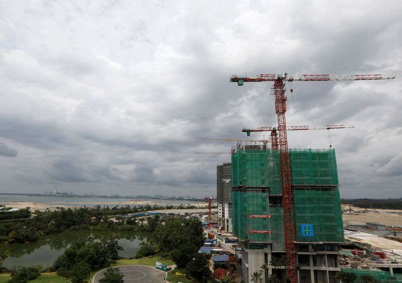&copy; Reuters. FOTO DE ARCHIVO: Vista de la construcción en el proyecto Forest City de Country Gardens en Johor Bahru, Malasia. 21 de febrero, 2017. REUTERS/Edgar Su/Archivo