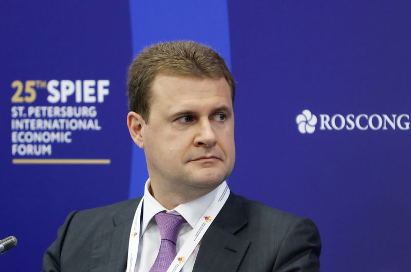 &copy; Reuters. Alexei Chekunkov, Minister for the Development of the Russian Far East and Arctic, attends a session of the St. Petersburg International Economic Forum (SPIEF) in Saint Petersburg, Russia June 16, 2022. REUTERS/Maxim Shemetov/File Photo