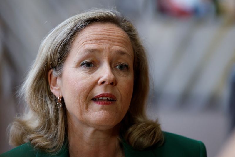 &copy; Reuters. FOTO DE ARCHIVO. La ministra española de Asuntos Económicos, Nadia Calviño, llega a una reunión de ministros de Economía de la eurozona en Bruselas, Bélgica. 11 de julio de 2022. REUTERS/Yves Herman