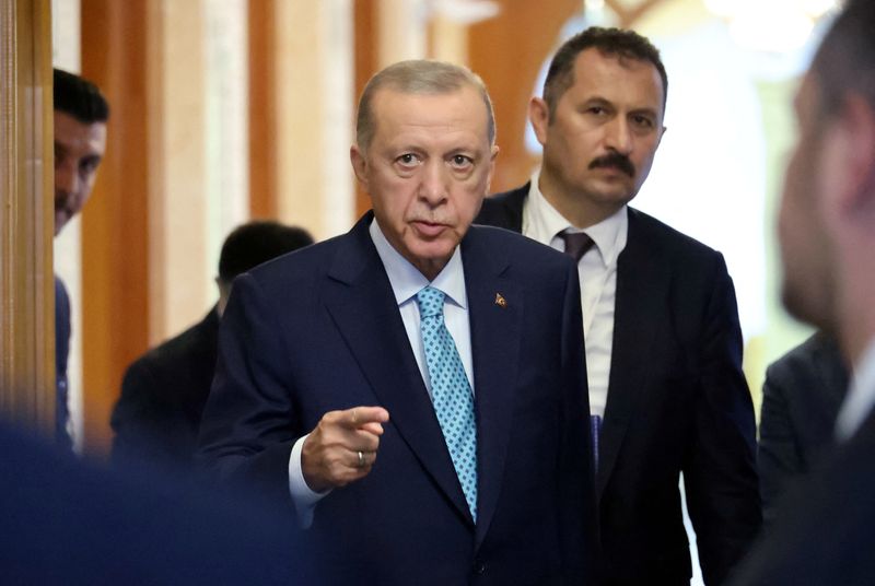 &copy; Reuters. Turkish President Tayyip Erdogan walks following talks with Russian President Vladimir Putin in Sochi, Russia, September 4, 2023. Sputnik/Mikhail Klimentyev/Kremlin via REUTERS