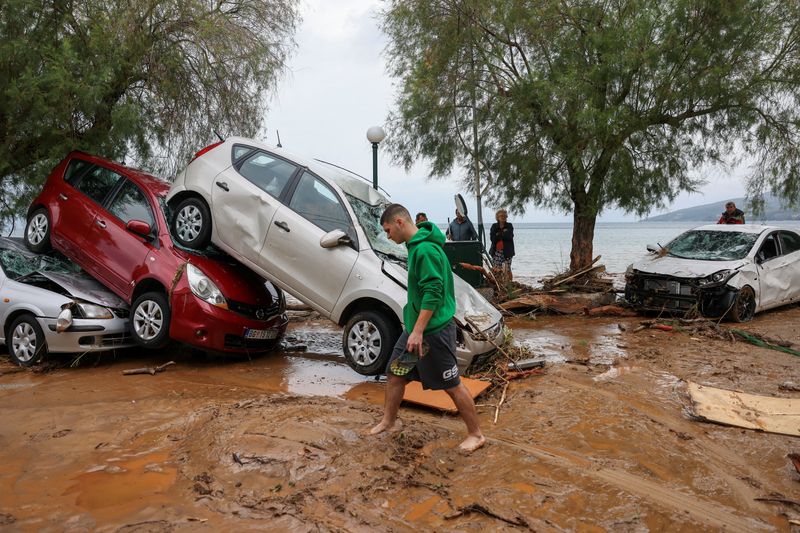 Three dead, four missing as rains pound Greece for second day