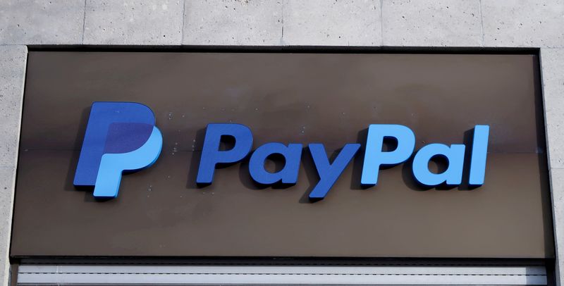 &copy; Reuters. FILE PHOTO: The PayPal logo is seen at an office building in Berlin, Germany, March 5, 2019.   REUTERS/Fabrizio Bensch/File Photo/File Photo