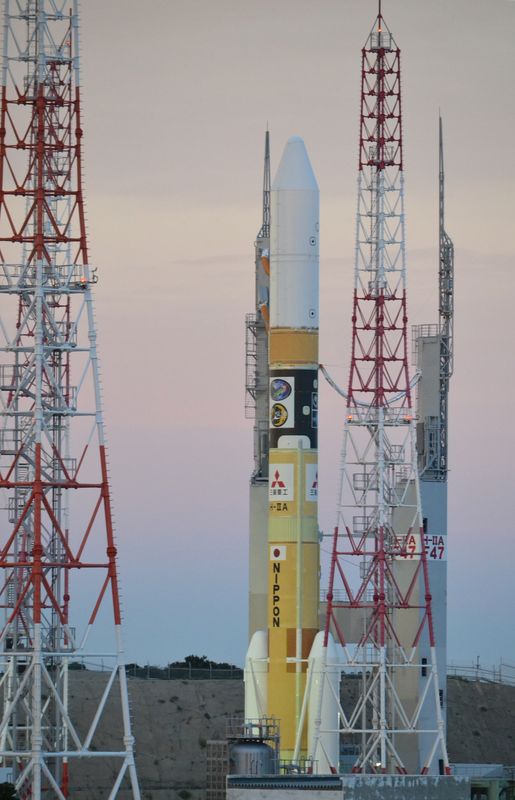 &copy; Reuters.   ９月７日、日本初の月面着陸を目指す無人月探査機「ＳＬＩＭ（スリム）」などを搭載した国産大型ロケット「Ｈ２Ａ」４７号機が７日午前、鹿児島県の種子島宇宙センターから打ち上げ