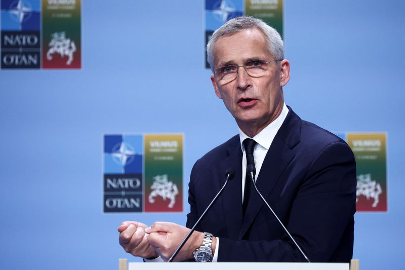 &copy; Reuters. Il Segretario Generale della Nato Jens Stoltenberg holdurante il meeting Nato di Vilnius. 12 luglio 2023. REUTERS/Kacper Pempel/File Photo