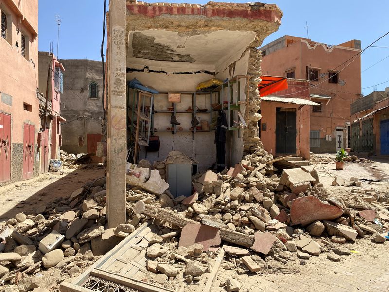 © Reuters. منظر عام للأضرار التي لحقت بمدينة مراكش التاريخية إثر الزلزال القوي الذي ضرب المغرب يوم السبت. تصوير: عبد الحق بلحقي - رويترز.

