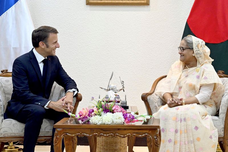 &copy; Reuters. French President Emmanuel Macron meets Sheikh Hasina, Prime Minister of Bangladesh at her office in Dhaka, Bangladesh, September 11, 2023. Prime Minister's Office of Bangladesh/Handout via REUTERS 