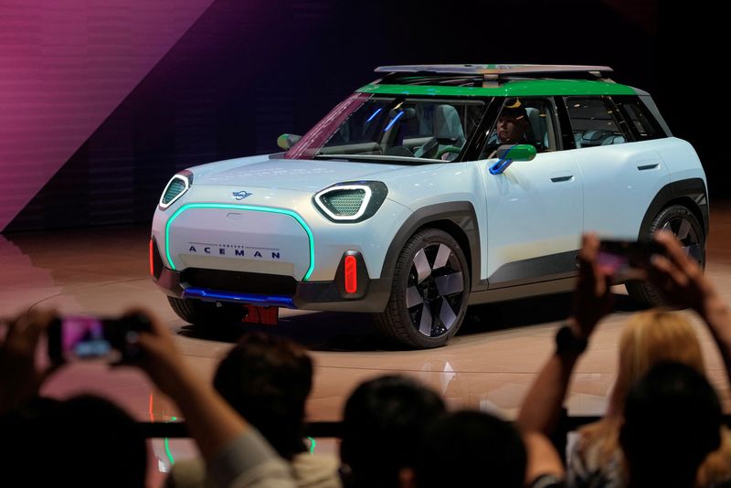 &copy; Reuters. FILE PHOTO: The MINI Concept Aceman is unveiled during an event at the Auto Shanghai show, in Shanghai, China April 18, 2023. REUTERS/Aly Song