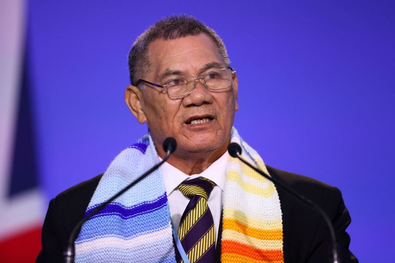 &copy; Reuters. Primeiro-ministro de Tuvalu, Kausea Natano, fala durante a Conferência das Nações Unidas sobre Mudanças Climáticas (COP26) em Glasgow, Escócia, Grã-Bretanha.
02/11/2021
REUTERS/Hannah McKay/Pool/File Photo