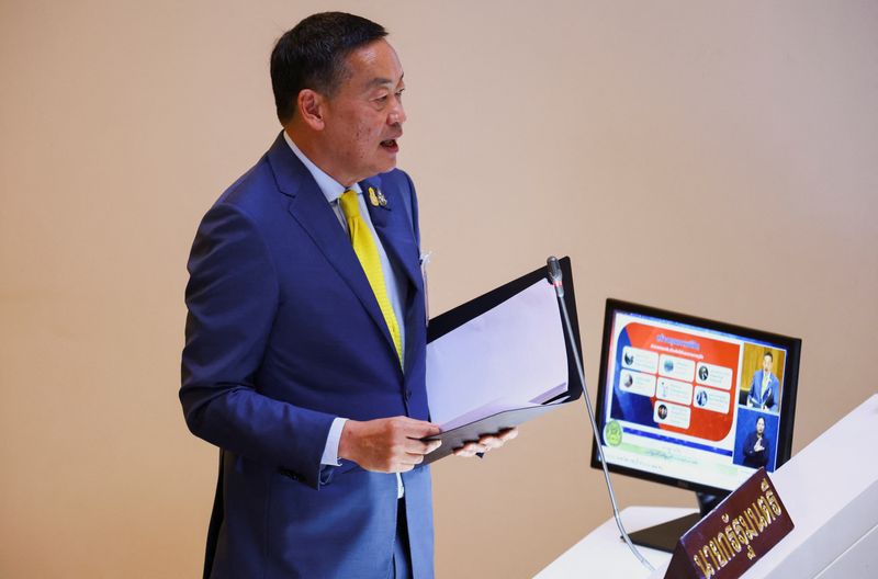 &copy; Reuters. Thailand's Prime Minister Srettha Thavisin delivers the policy statements of the Council of Ministers to the parliament, in Bangkok, Thailand, September 11, 2023. REUTERS/Athit Perawongmetha