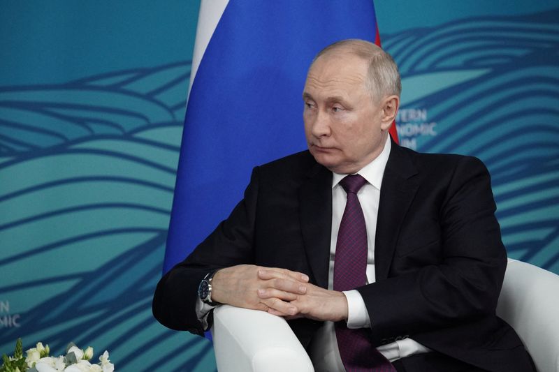 &copy; Reuters. الرئيس الروسي فلاديمير بوتين خلال اجتماع في فلاديفوستوك بروسيا يوم 11 سبتمبر أيلول 2023. صورة لرويترز من وكالة سبوتنيك الروسية للأنباء.