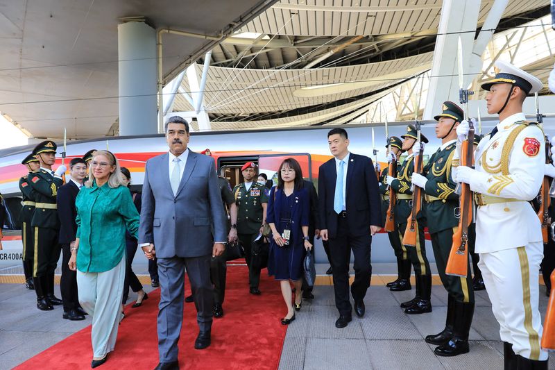 &copy; Reuters. Maduro na chegada a Pequim
 12/9/2023  Divulgação via REUTERS