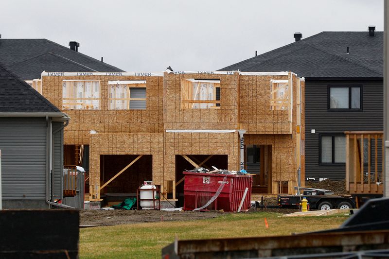 &copy; Reuters. FILE PHOTO: A house under construction in a neighbourhood of Ottawa, Ontario, Canada April 17, 2023.  REUTERS/Lars Hagberg//File Photo