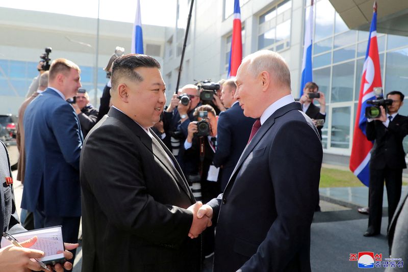 &copy; Reuters. Kim Jong-un et Vladimir Poutine lors de leur rencontre en Russie. /Photo prise le 13 septembre 2023/REUTERS/KCNA 