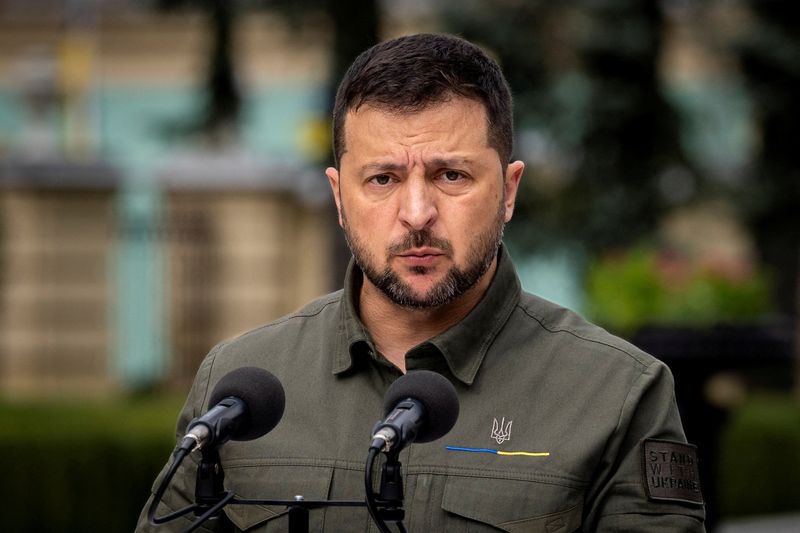 &copy; Reuters. FILE PHOTO: Ukraine's President Volodymyr Zelenskiy during a press conference with Denmark's Prime Minister Mette Frederiksen (not pictured) in front of the presidential palace in Kyiv, Ukraine, September 6, 2023. Ritzau Scanpix/Ida Marie Odgaard via REUT