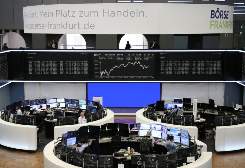 &copy; Reuters. FILE PHOTO: The German share price index DAX graph is pictured at the stock exchange in Frankfurt, Germany, September 5, 2023. REUTERS/Staff/File Photo