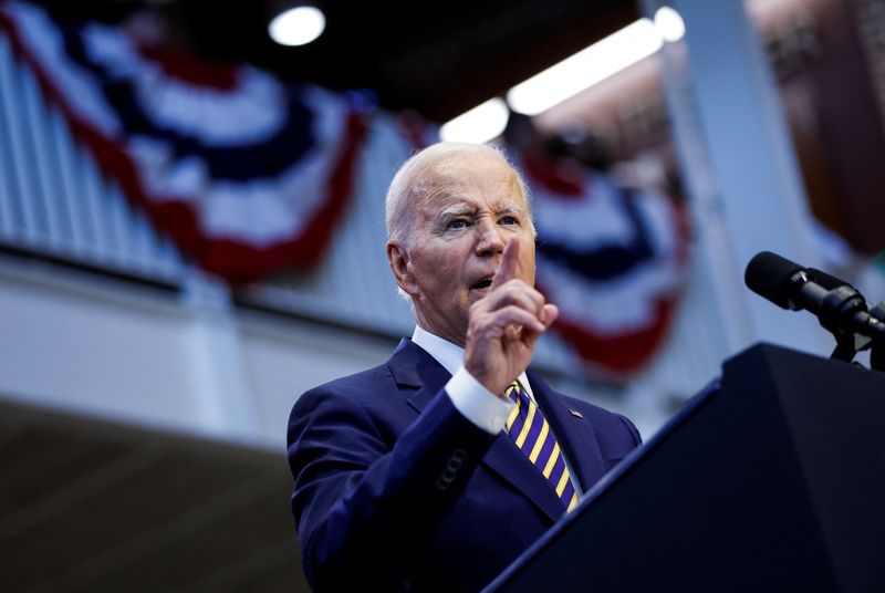 &copy; Reuters. U.S. President Joe Biden delivers remarks on his economic agenda at Prince George's Community College in Largo, Maryland, U.S. September 14, 2023. REUTERS/Jonathan Ernst