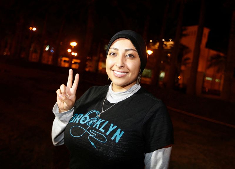 &copy; Reuters. الناشطة في مجال حقوق الإنسان مريم الخواجة ابنة الناشط الحقوقي البحريني البارز عبد الهادي الخواجة في صورة من أرشيف رويترز.