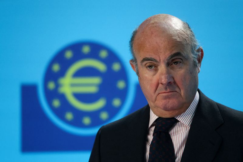 &copy; Reuters. 欧州中央銀行（ＥＣＢ）のデギンドス副総裁は１５日、ＥＣＢには利下げの目標時期はないと指摘した。昨年１２月撮影。（2023年　ロイター/Wolfgang Rattay）