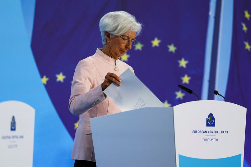 &copy; Reuters. La presidente della Banca centrale europea (Bce) Christine Lagarde partecipa a una conferenza stampa dopo la riunione di politica monetaria della Bce a Francoforte, Germania, 14 settembre 2023. REUTERS/Wolfgang Rattay