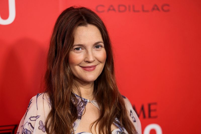 &copy; Reuters. FILE PHOTO: Drew Barrymore poses on the red carpet as she arrives for the Time Magazine 100 gala celebrating their list of the 100 Most Influential People in the world in New York City, New York, U.S., April 26, 2023. REUTERS/Andrew Kelly/File Photo