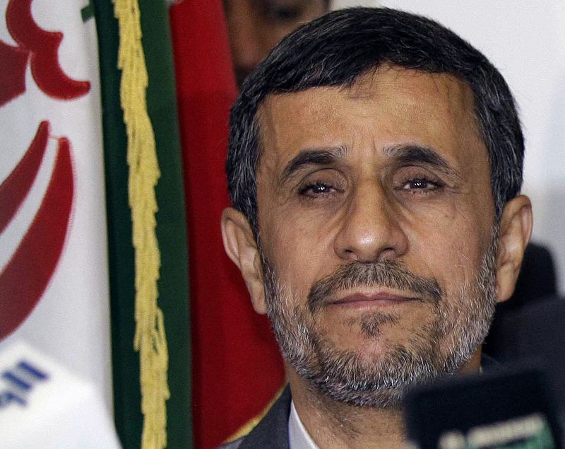 &copy; Reuters. الرئيس الإيراني الأسبق محمود أحمدي نجاد في صورة من أرشيف رويترز.