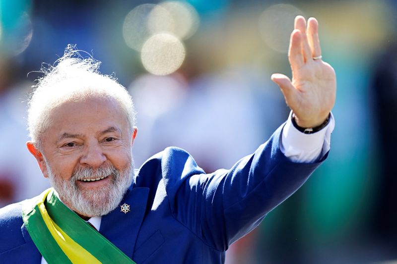 Presidente brasileño Lula se reunirá el miércoles con ucraniano Zelenski: fuentes