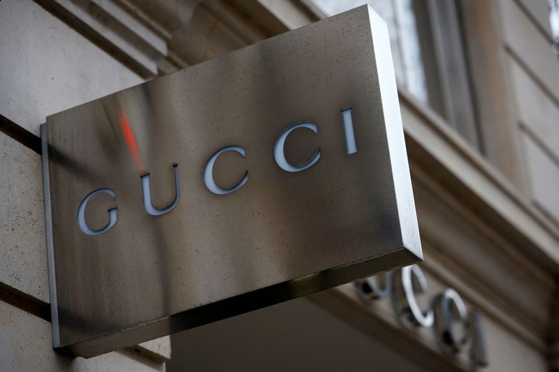 &copy; Reuters. FILE PHOTO-A Gucci sign is seen outside a shop in Paris, France, January 27, 2023. REUTERS/Sarah Meyssonnier/File Photo