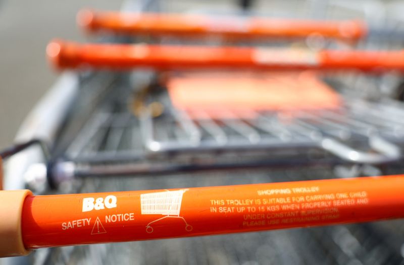 © Reuters. A view shows shopping trolleys outside a B&Q store in Crewe, Britain, March 21, 2023. REUTERS/Molly Darlington/File photo