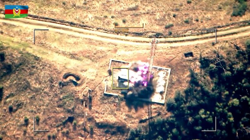 © Reuters. A still image from video, published by Azerbaijan's Ministry of Defence, shows what it said to be an attack and neutralization of the military radio-technical node of the units of the armed forces of Armenia in the region of Nagorno-Karabakh, in this image taken from video published September 19, 2023. Azerbaijan's Ministry of Defence/Handout via REUTERS