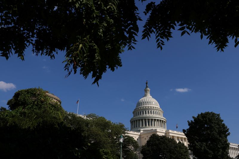 © Reuters. FILE PHOTO: The U.S. Capitol is pictured amid ongoing talks over government funding, as the threat of an October government shutdown looms on Capitol Hill in Washington, U.S., September 6, 2023. REUTERS/Julia Nikhinson/File Photo