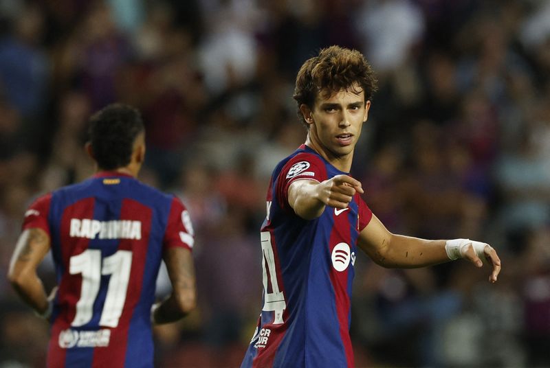 &copy; Reuters. João Félix comemora gol marcado em vitória do Barcelona contra o Royal Antwerp
19/09/2023
REUTERS/Albert Gea