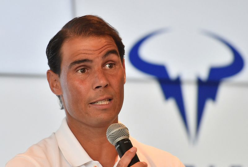 &copy; Reuters. لاعب التنس الإسباني رافائيل نادال يتحدث في مؤتمر صحفي بأكاديمية للتنس تحمل اسمه في مايوركا بإسبانيا في 18 مايو أيار 2023 . تصوير : ميكيل بوراس - 